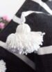 Coussin pompon beige coussin berbere