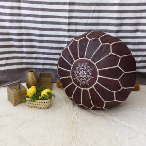 Pouf marocain en cuir marron foncé