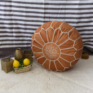 Pouf marocain en cuir marron clair