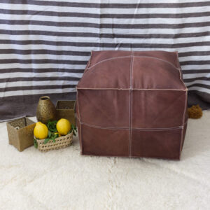 Pouf marocain carré en cuir marron foncé